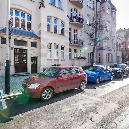 Comfortable Underground In By Rent Like Apartman *