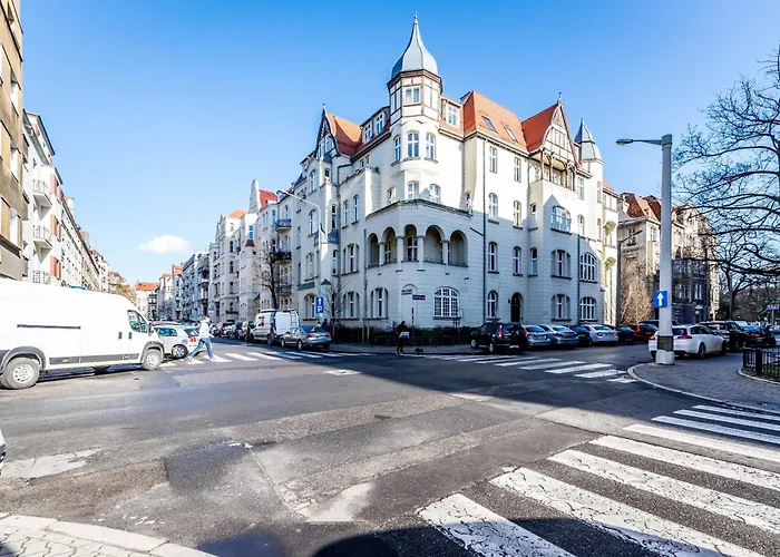 Comfortable Underground In By Rent Like Apartment